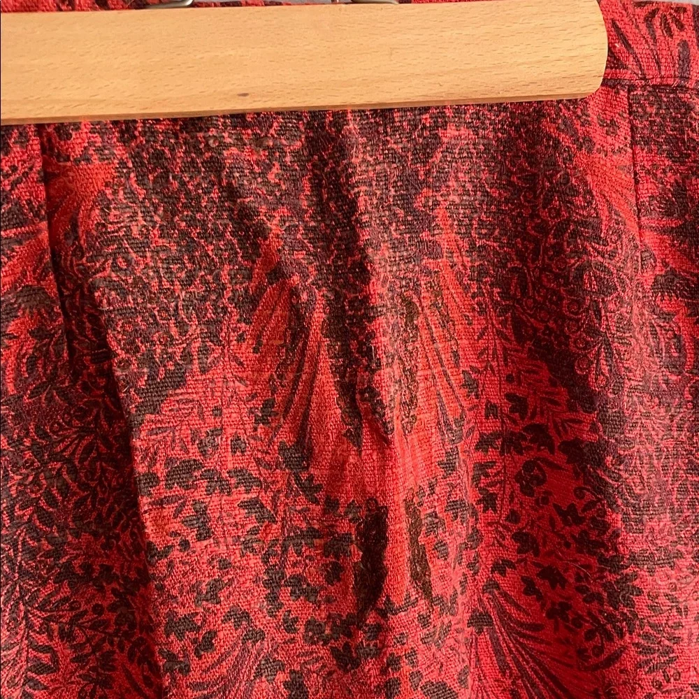 Red Patterned Pencil Skirt - Picture 2 of 8